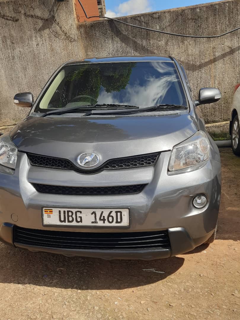 TOYOTA IST